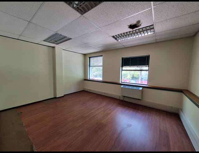 974M² OFFICE TO LET IN SANDTON CENTRAL